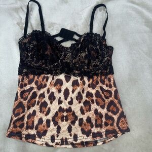 leopard print top
